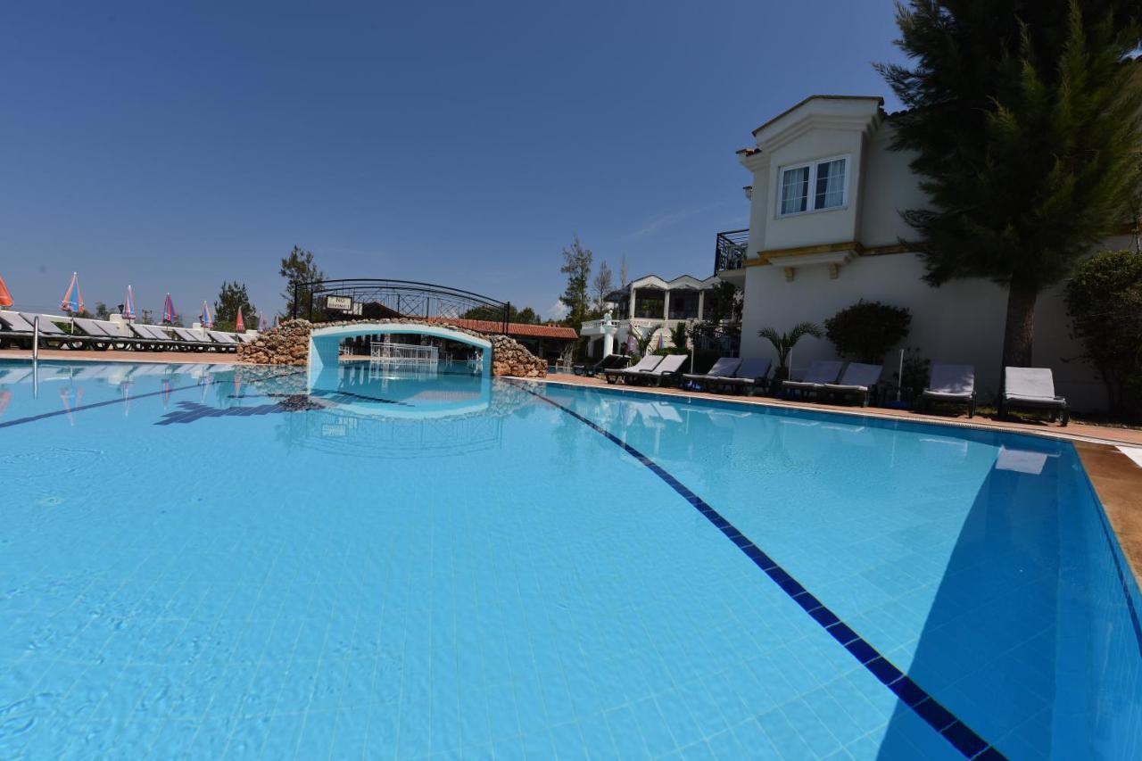 Artemisia Royal Park Club Hotel Олудениз Экстерьер фото
