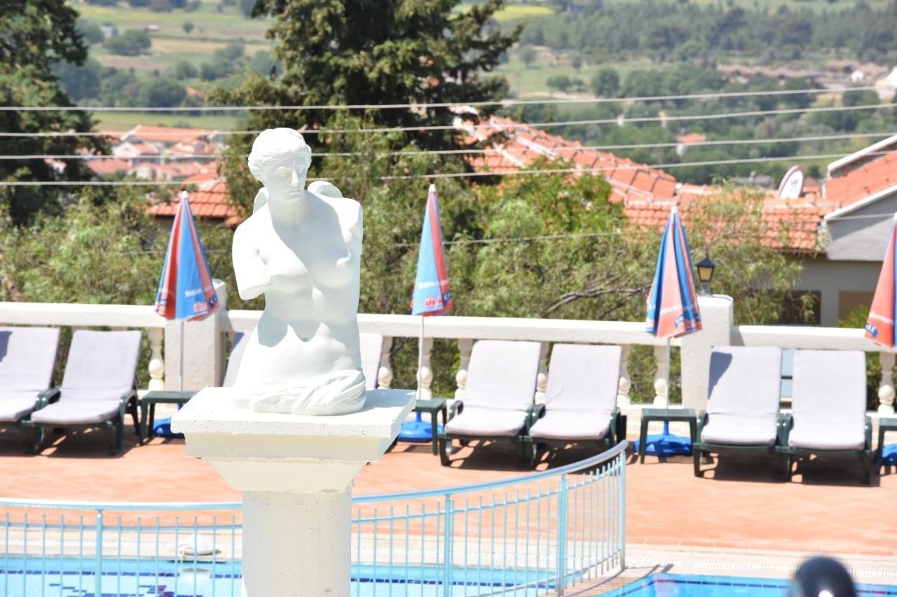 Artemisia Royal Park Club Hotel Олудениз Экстерьер фото