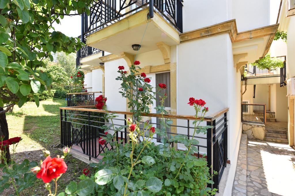 Artemisia Royal Park Club Hotel Олудениз Экстерьер фото