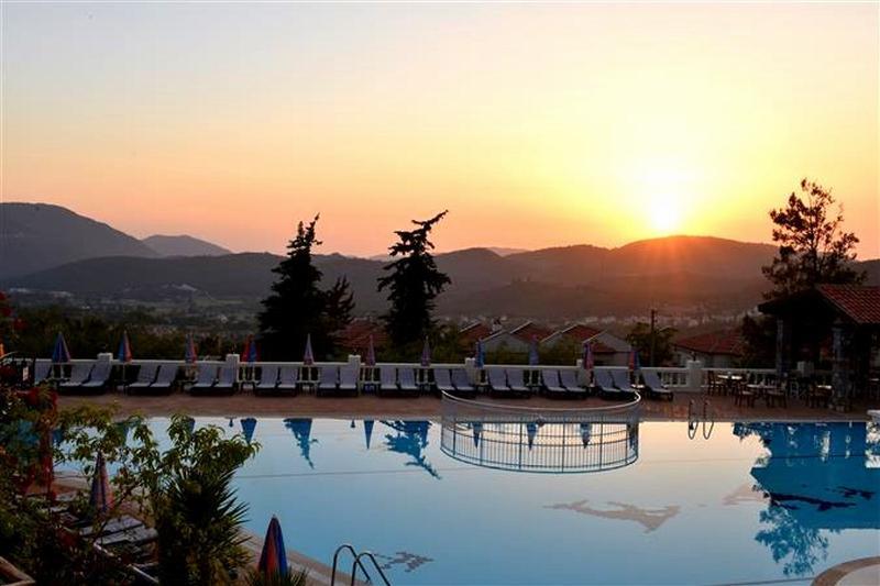 Artemisia Royal Park Club Hotel Олудениз Экстерьер фото